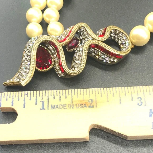 Heidi Daus 🆕 “Sweeter Than Candy”Swarovski Crystals Necklace & cream beads